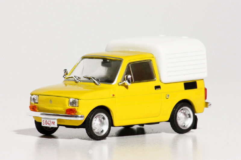 FIAT 126p BOMBEL / NOWY / 1:43 / KULTOWE AUTA PRL
