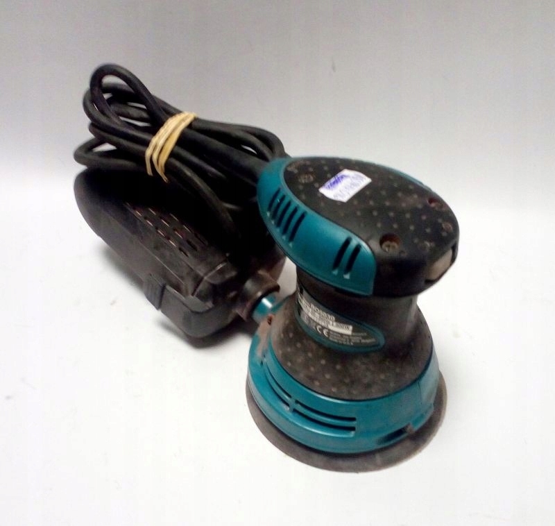 Шлифовальная машина makita bo5030