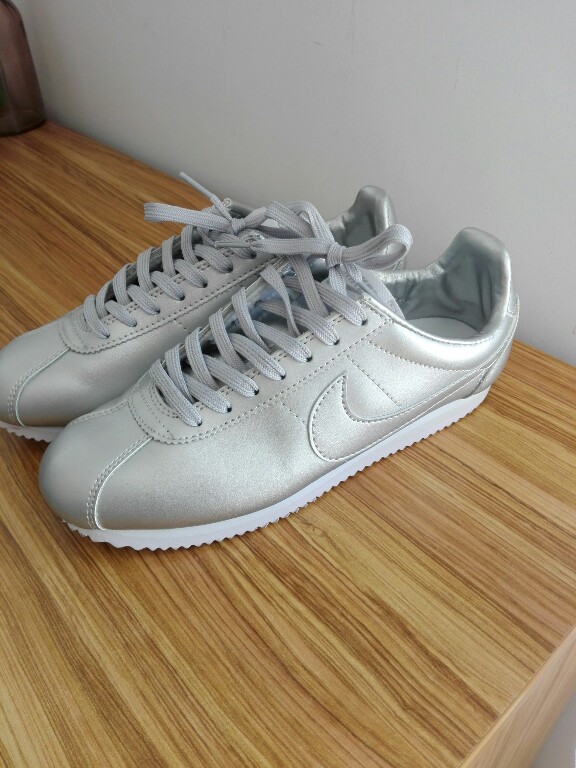 nike cortez srebrne 39 buty