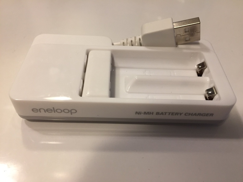 Ładowarka SANYO USB 2*R6 lub 2*R3 NC-MDU01 eneloop