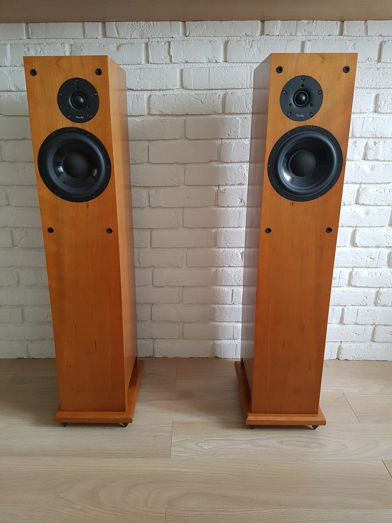 ProAc Response D28