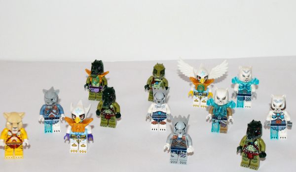(X1689) LEGO CHIMA FIGURKI 13 SZTUK