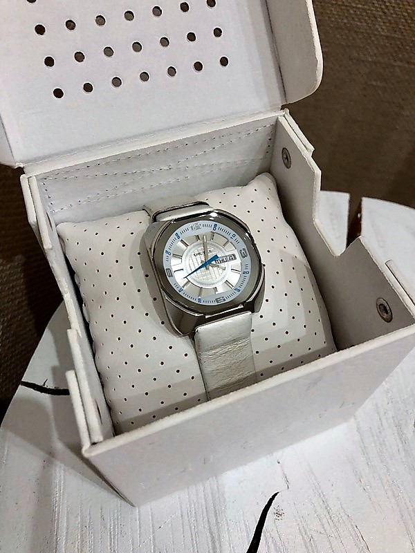DIESEL DZ5119/550 zegarek damski biały skóra