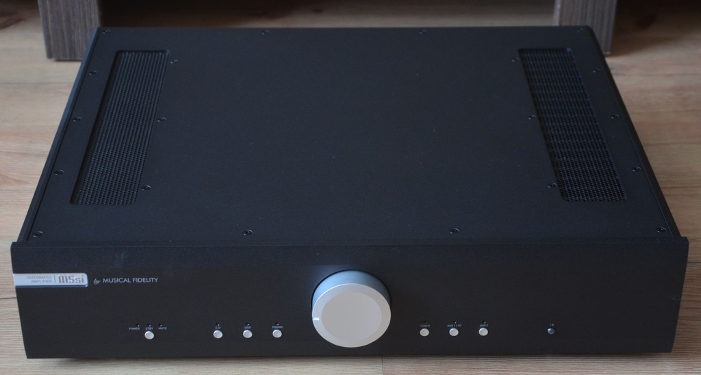 Wzmacniacz Musical Fidelity M5si z DAC i gw.