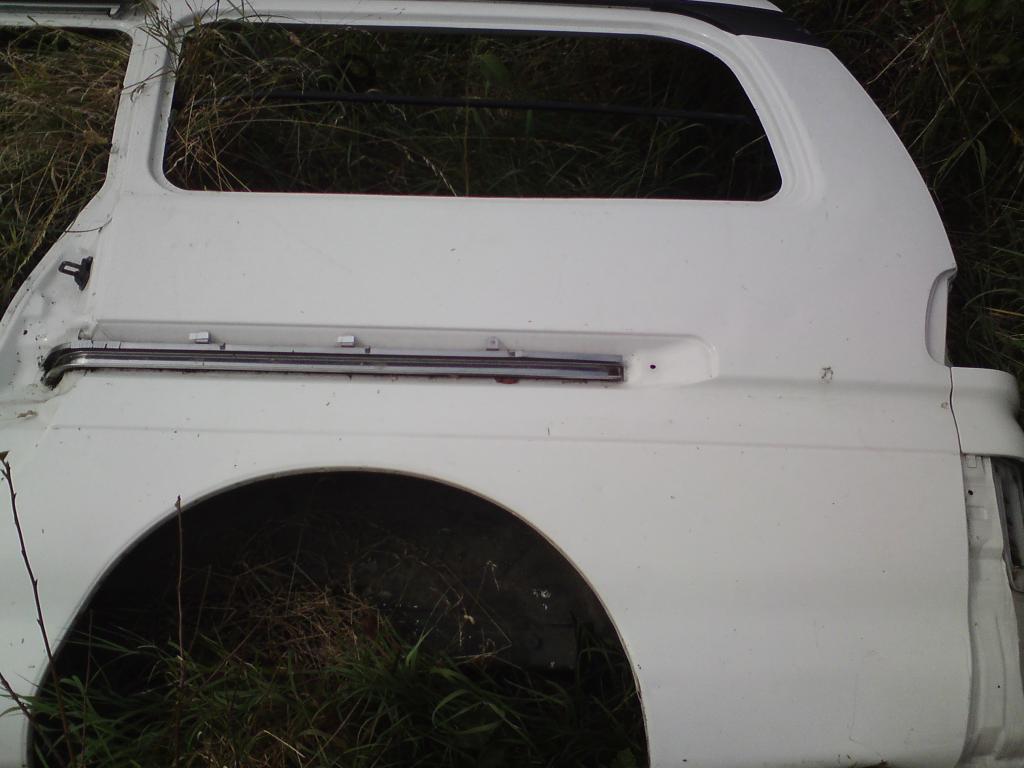 MITSUBISHI L400 L 400 BŁOTNIK LEWY BOK CZĘŚCI
