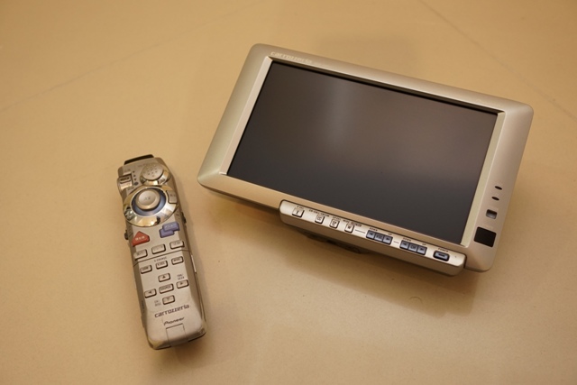 Monitor PIONEER CARROZZERIA LCD AVIC-D9900 +pilot