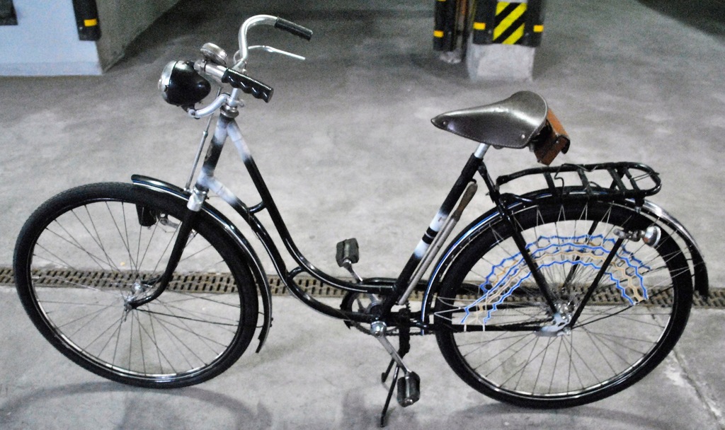 Zabytkowy rower miejski damka CORTINA 1949 Torpedo