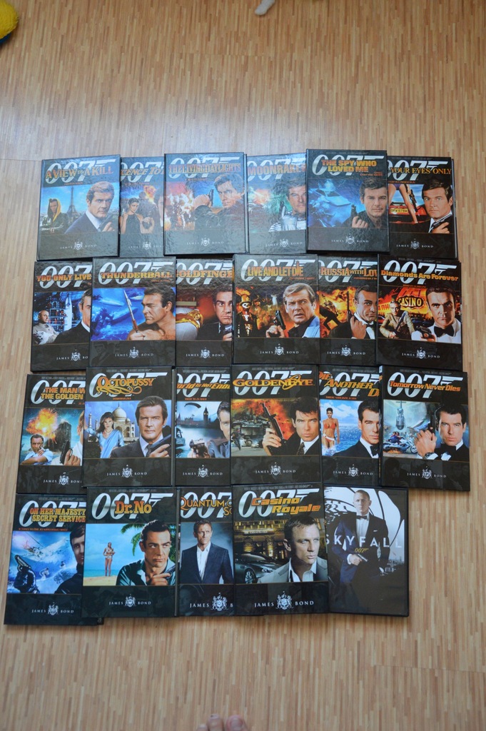 James Bond, filmy wojenne, komedie PRL - zestawDVD