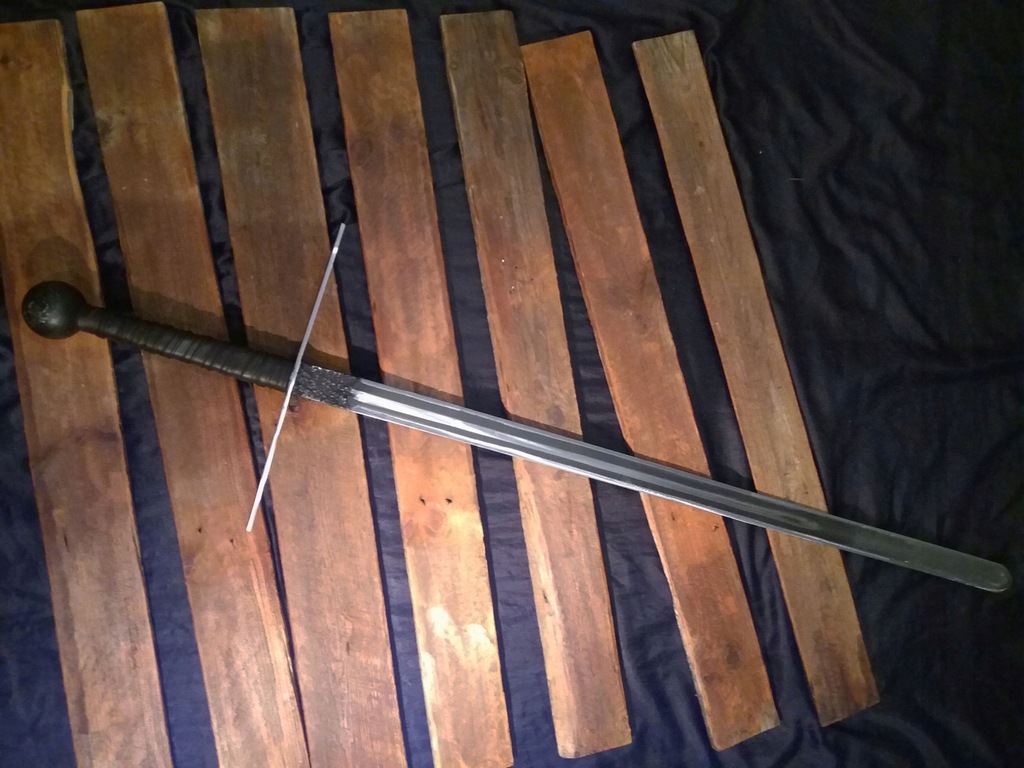 Miecz Oburęczny 127 cm
