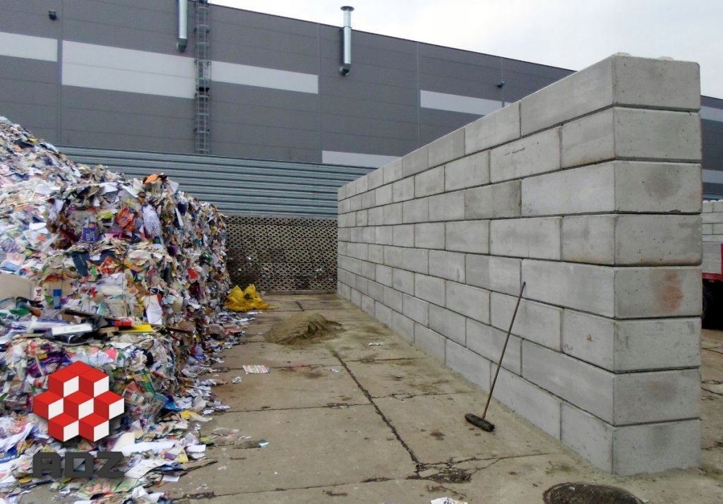 BLOKI BETONOWE, MUR OPOROWY-boksy, zasieki, silosy