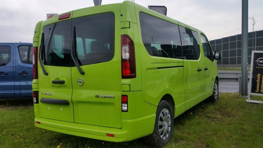 Opel vivaro long