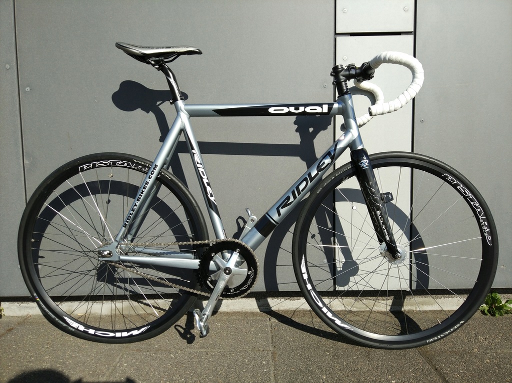 rower RIDLEY OVAL 56cm ostre koło fixed single