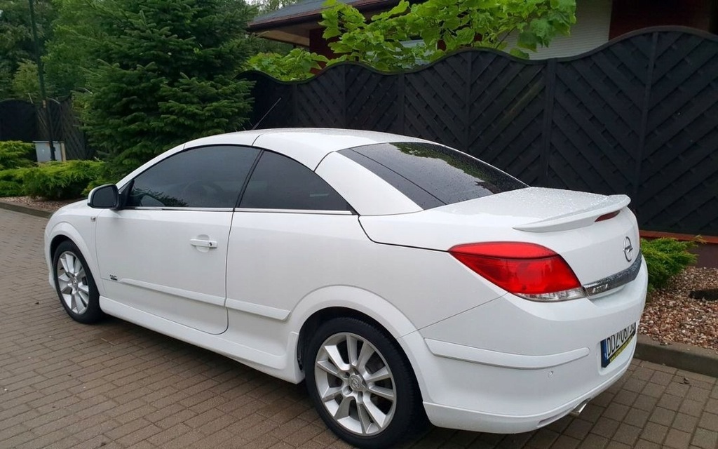 Opel astra h twintop