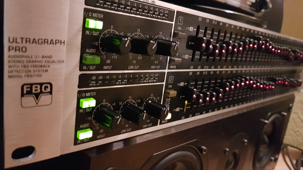 Behringer FBQ3102 Ultragraph Pro - SUPER STAN !