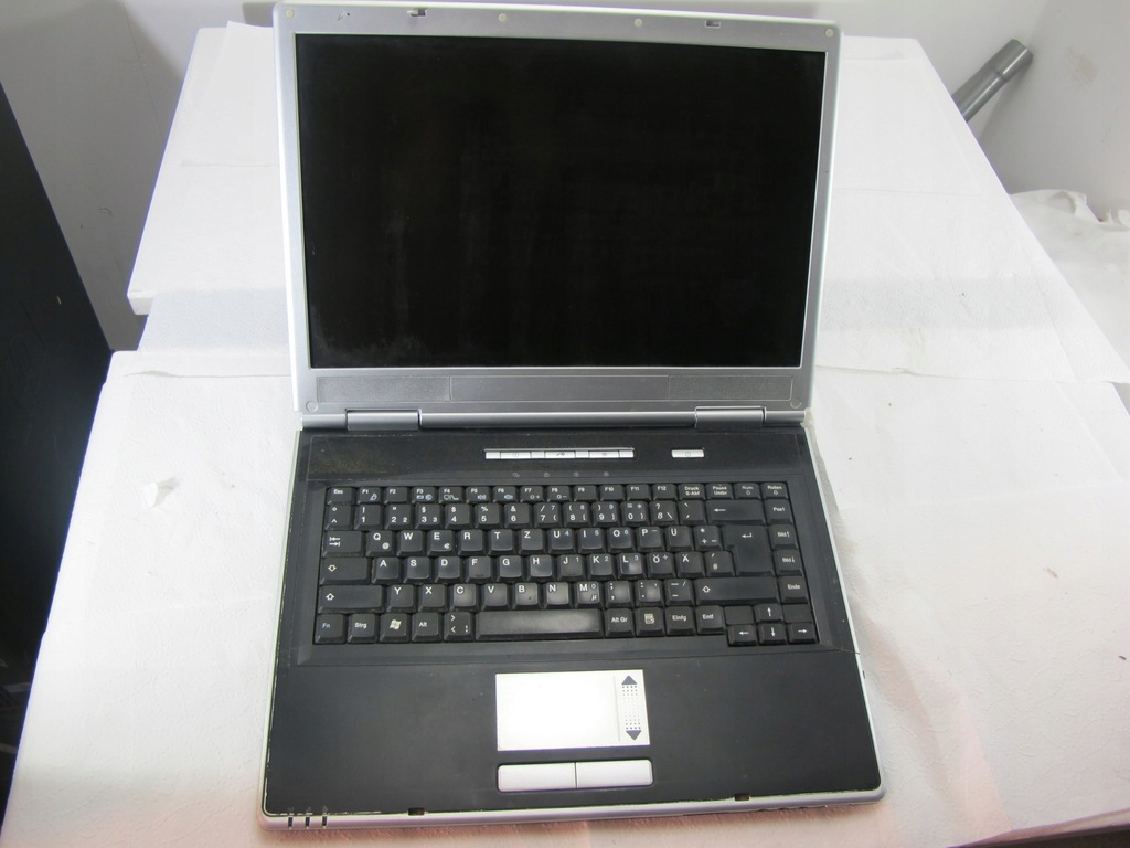 LAPTOP CEBOP PENTIUM M 1,8 GHZ W438