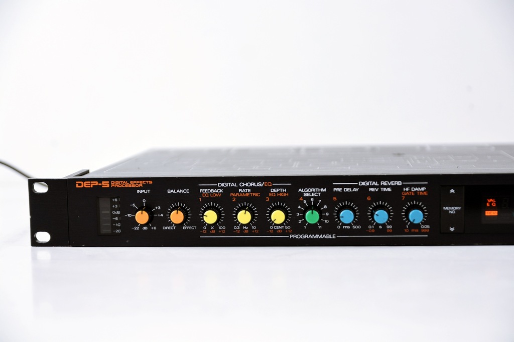 ROLAND DEP-5 デジタル・マルチエフェクト・プロセッサー Roland DEP-5 Multi Effects Processor (IM Dec 86)