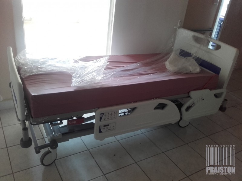 Łóżko szpitalne OIOM sterowane elektrycznie z wagą