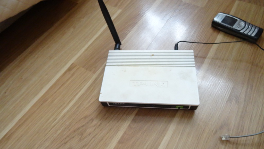 tp-link td-w8951nd modem router 150mbps adsl2+