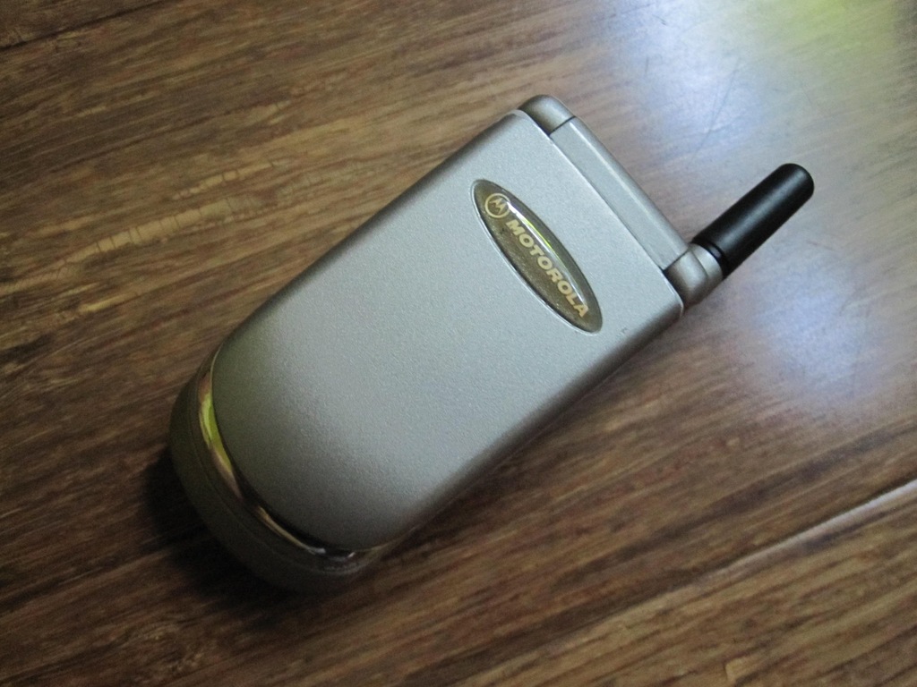 Motorola v3690 v50 ładny stan