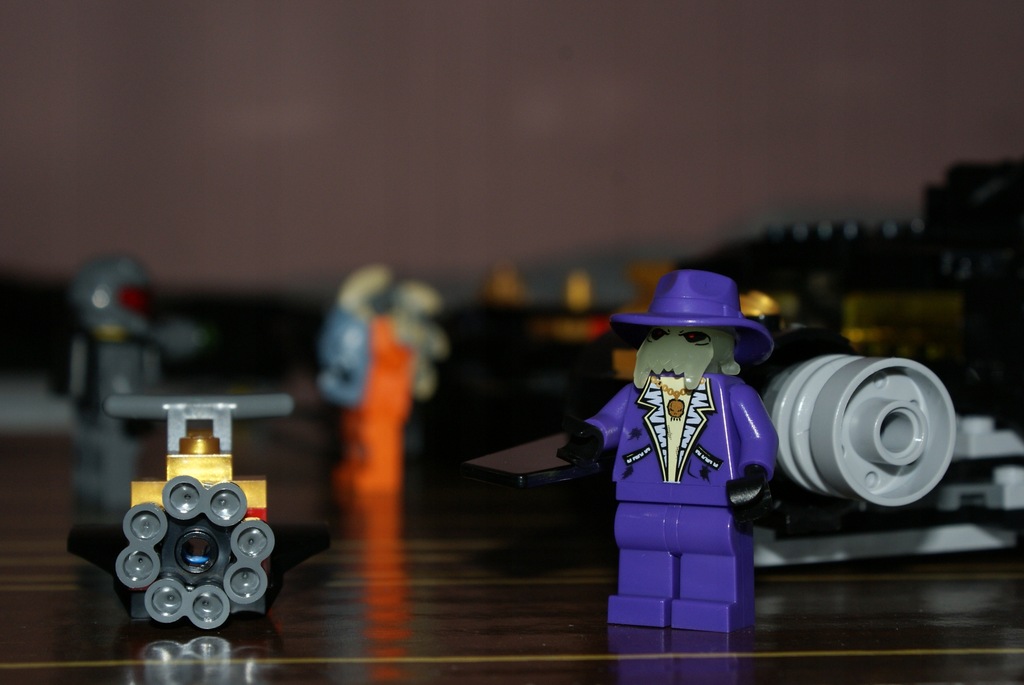 LEGO 5984 Lunar Limo. Wszystkie figurki.