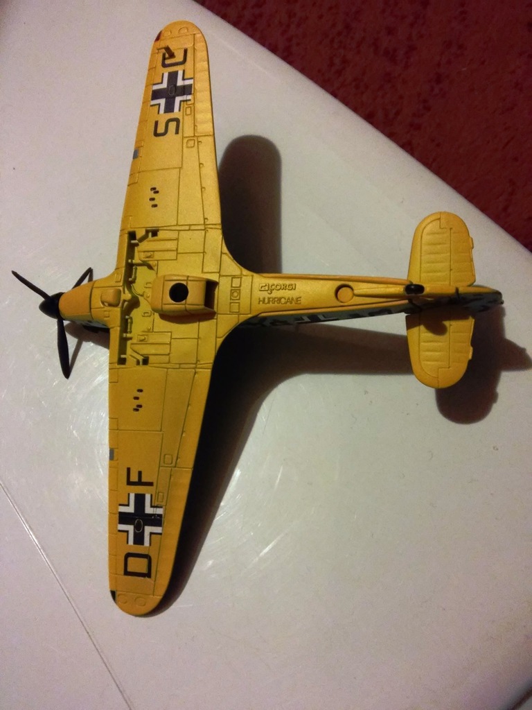 CORGI AA32018 Hawker Hurricane Luftwaffe 42'  1/72