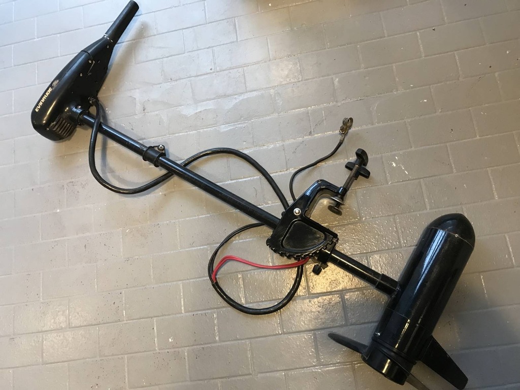 Silnik elektryczny zaburtowy EVINRUDE H4TS 70LBS