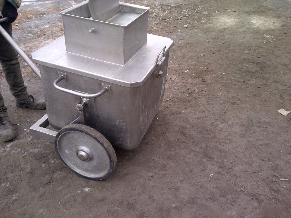 KONFISKATOR ODPADÓW , WÓZEK KWASOODPORNY 200 L