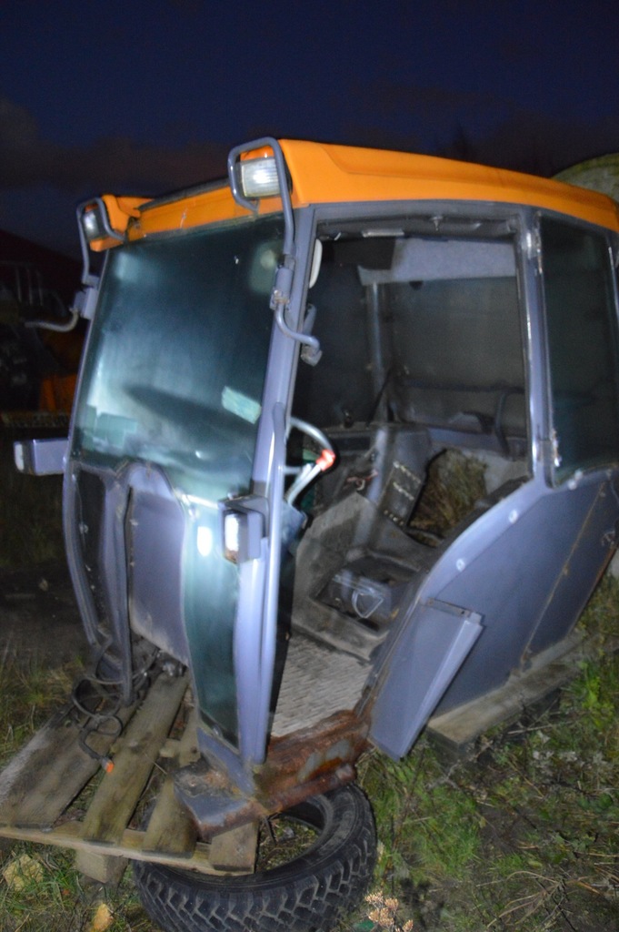 kabina do traktora Renault Ergos / rolnicze