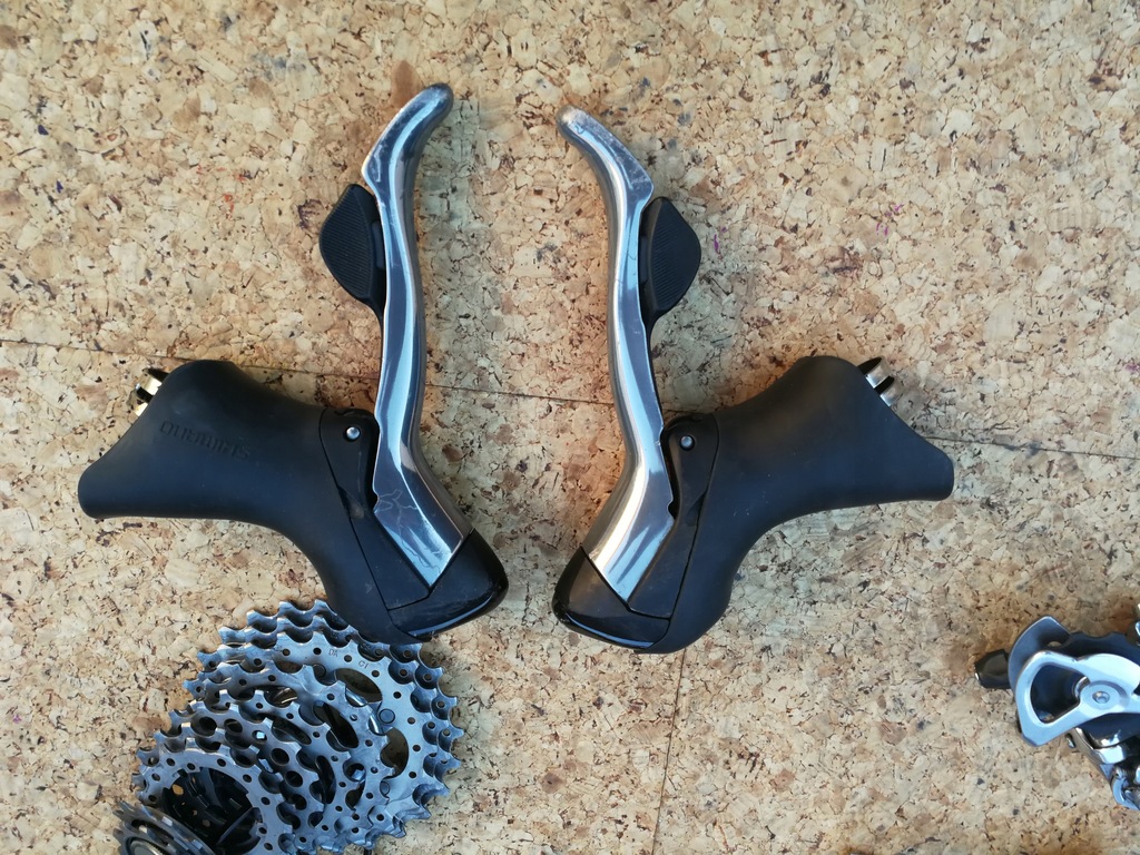 GRUPA SZOSOWA SHIMANO 105 5600 2-10S - 7683722618