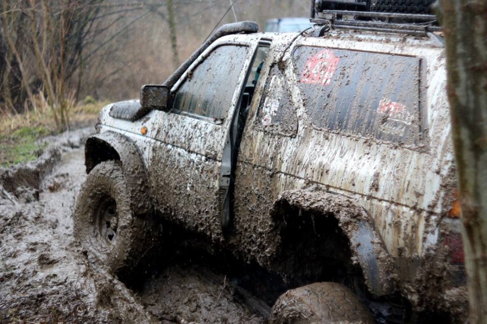 Nissan Terrano 1 2,7Td OffRoad YouTube