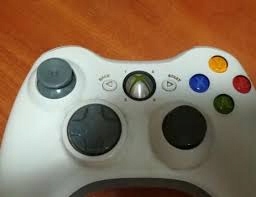 Uszkodzony pad xbox 360