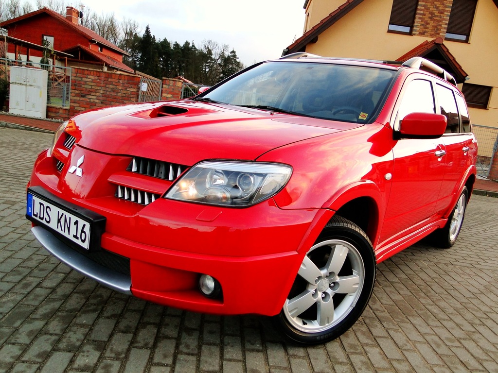 OUTLANDER 2.0TURBO 201PS PANORAMA NAVI SKÓRA XENON