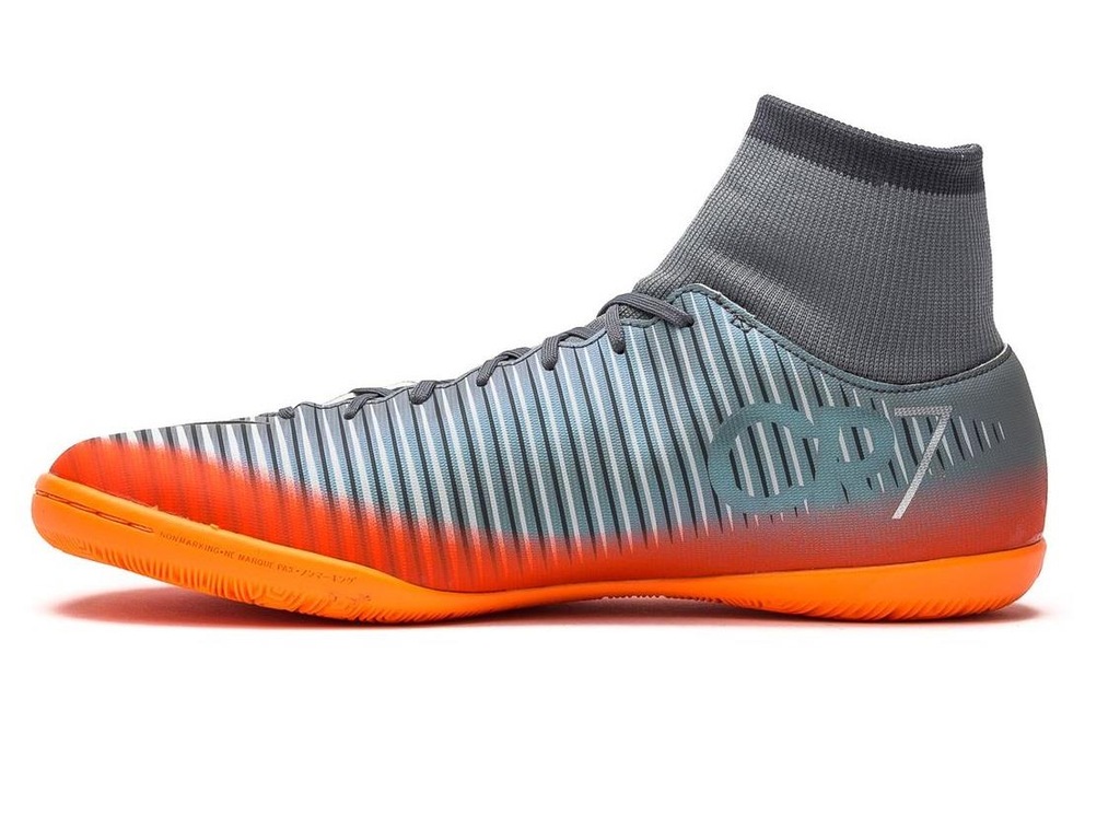 nike cr 100