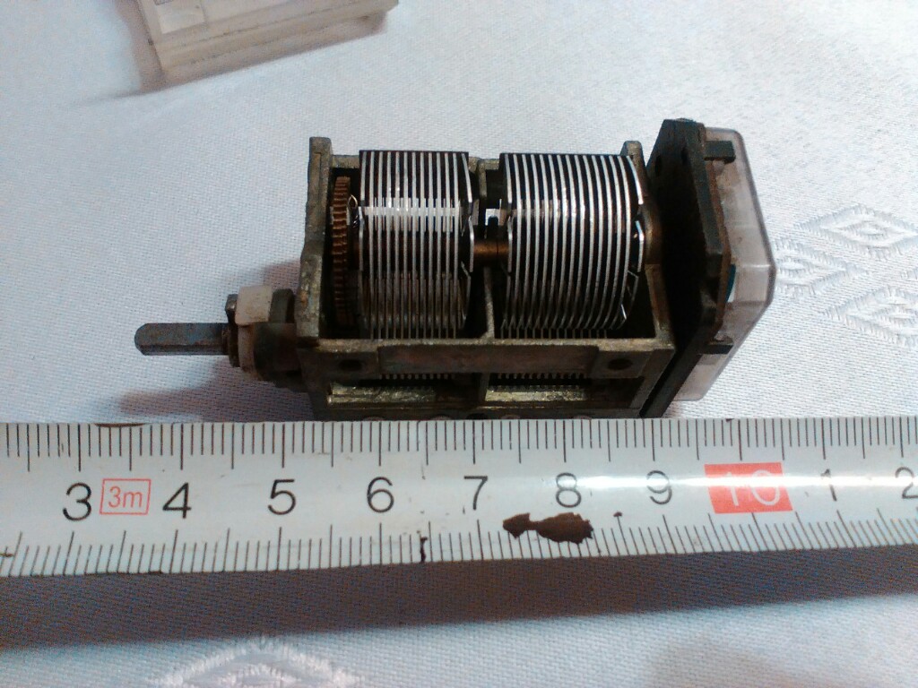 Kondensator podwójny zmienny mały