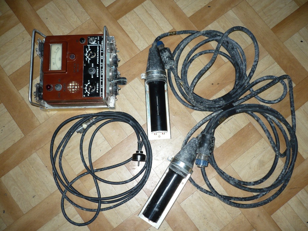 LICZNIK GEIGERA MIERNIK PROMIENIOWANIA BCM + sondy