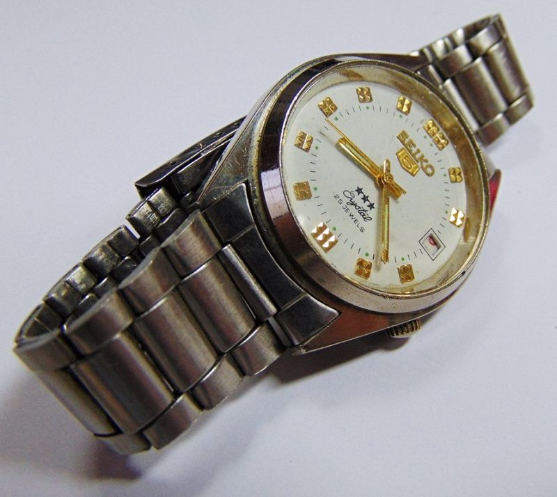 seiko automatic 25 jewels watch