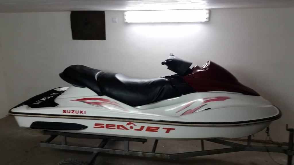 SKUTER WODNY SUZUKI  USZKODZONY