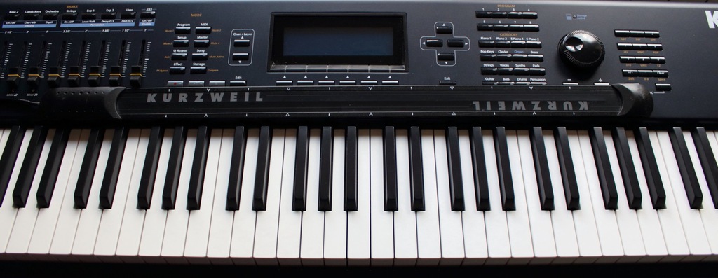 Kurzweil PC3x z KORE64 i paskiem RIBBON!