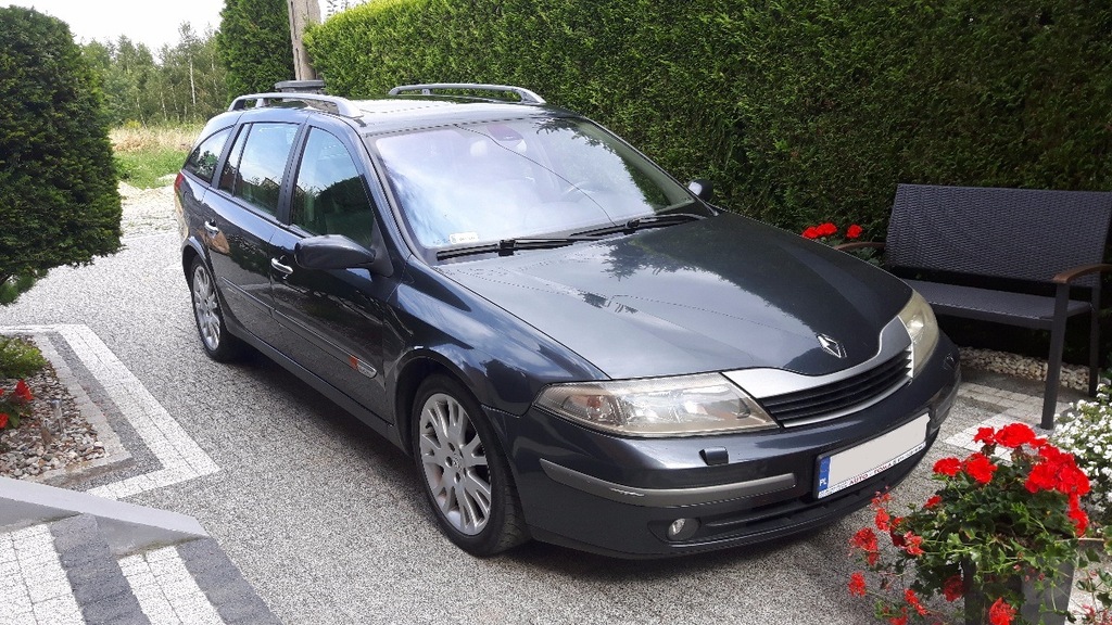 Renault Laguna II INITIALE PARIS  2.2dci (150KM)
