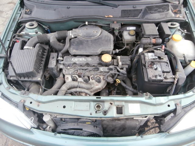 Zbiornik płynu wspomagania Opel Astra G 1,8
