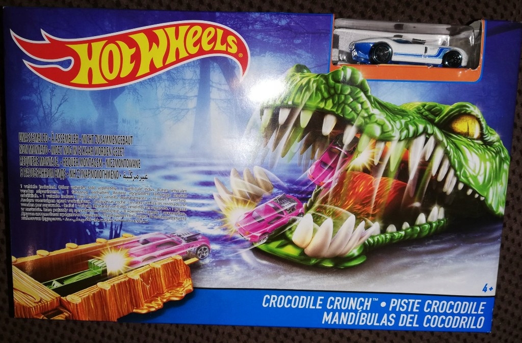 Hot wheels deals crocodile crunch