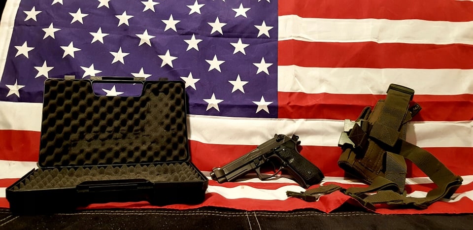Replika ASG Beretta M9 HFC + walizka i kabura