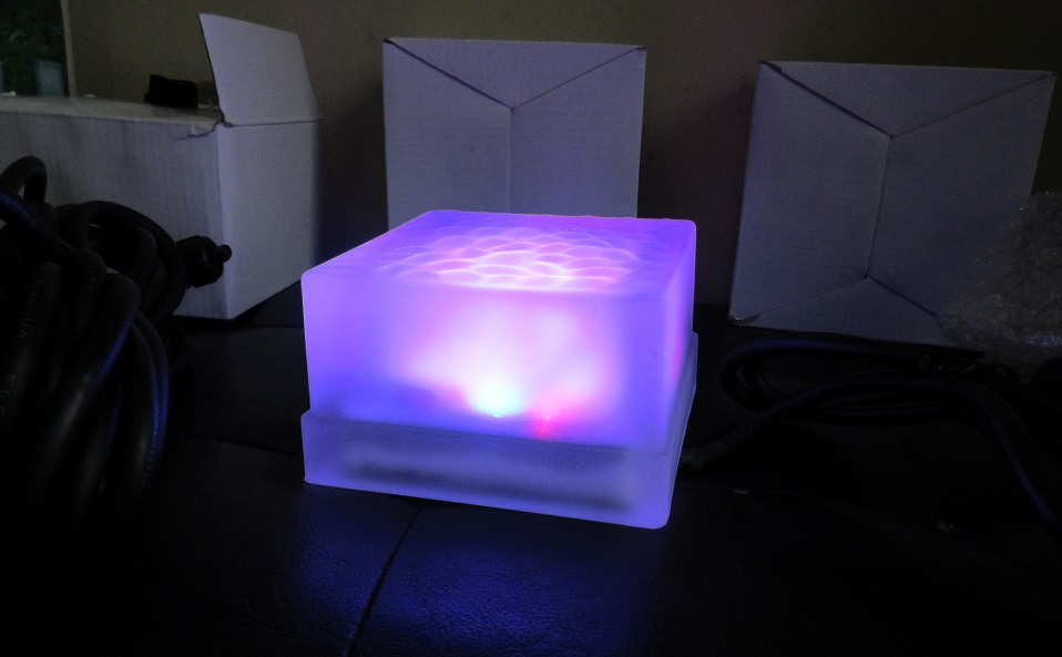 Lampy ogrodowe przyziemne - kostka led x 3