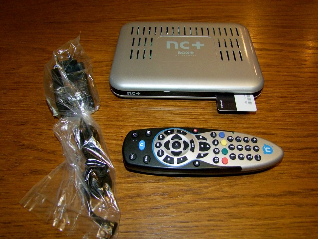 Dekoder NC+ ITI-2851S pilot i zasilacz