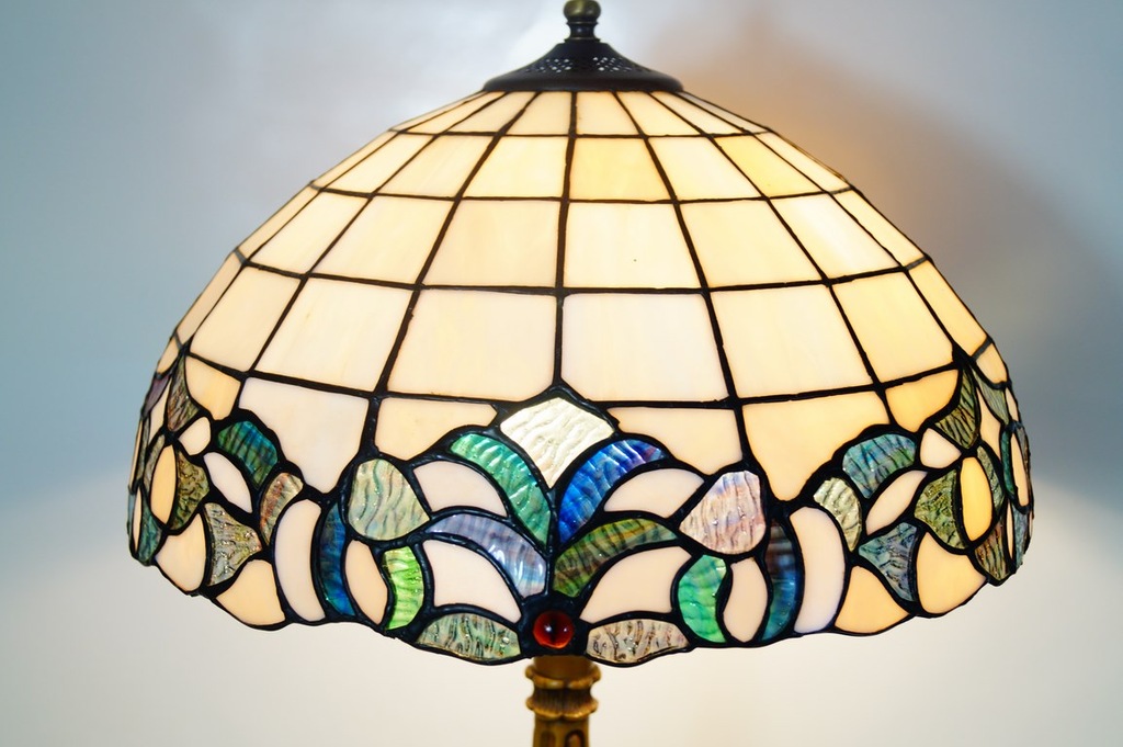 Z Witrażowym Kloszem W Salonie Krzyżówka PIĘKNA GABINETOWA LAMPA Z KLOSZEM WITRAŻOWYM - 6975218724 - oficjalne