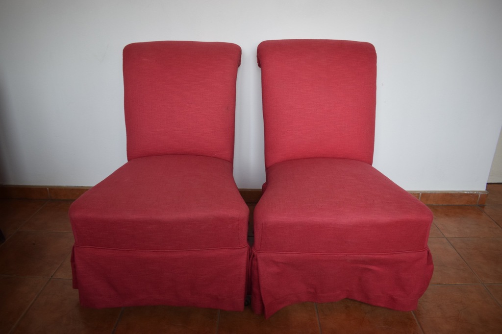 Fotele po renowacji z wymienioną tapicerką 