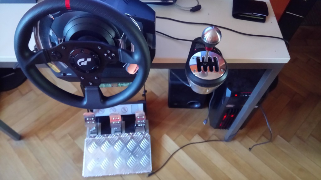 THRUSTMASTER T500 rs + TH8rs SHIFTER