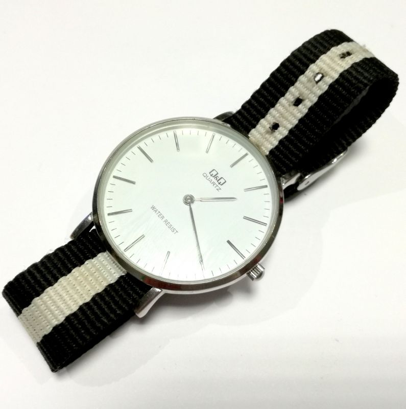 ZEGAREK Q&Q QUARTZ WATER RESIST 3BAR