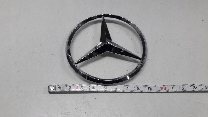 2047580158 EMBLEMAT ZNACZEK MERCEDES W204