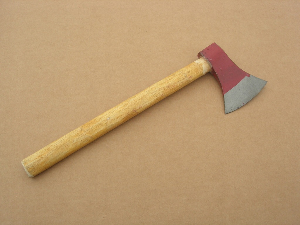 Siekiera mała 300g 35cm trzonek drewniany sk9